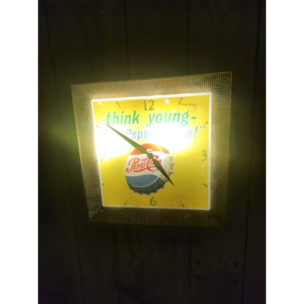 Vintage Think Young Say “Pepsi Please” Pepsi Cola Clock 16” x 16” Working